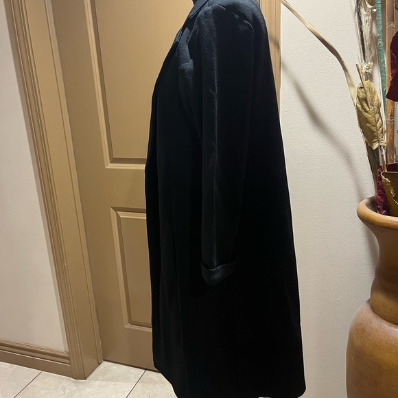 - Blazer new - Picture 2 of 4